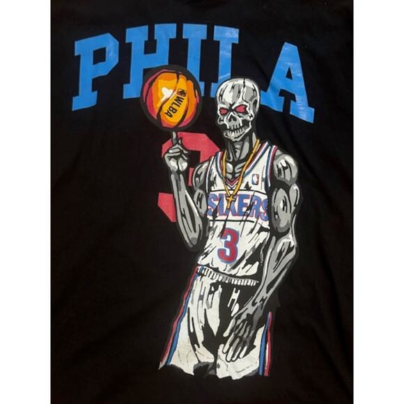WARREN LOTAS X PHILADELPHIA 76ERS IVERSON BLACK TEE XL - Picture 2 of 7